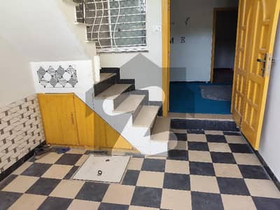 پشاور روڈ راولپنڈی میں 4 کمروں کا 3 مرلہ مکان 1.5 کروڑ میں برائے فروخت۔