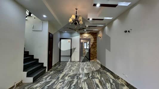 5 MARLA 3 BEDROOMS HOUSE AVAILABLE FOR SALE IN DHA 9 TOWN