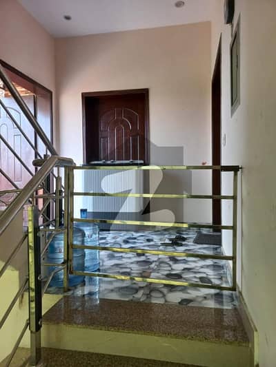 خیابانِ امین ۔ بلاک ایل خیابانِ امین,لاہور میں 2 کمروں کا 10 مرلہ بالائی پورشن 45.0 ہزار میں کرایہ پر دستیاب ہے۔