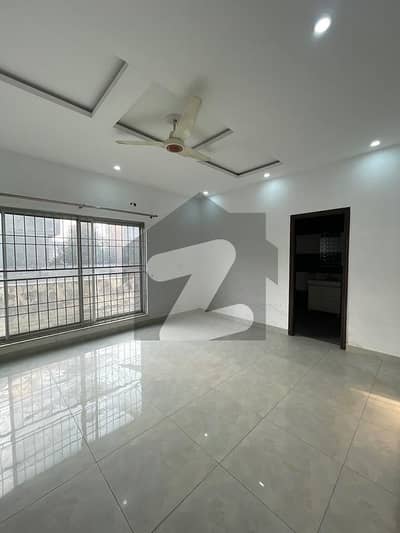 جوہر ٹاؤن فیز 2 جوہر ٹاؤن,لاہور میں 1 کمرے کا 5 مرلہ زیریں پورشن 45.0 ہزار میں کرایہ پر دستیاب ہے۔