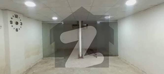 ٹیپو سلطان روڈ کراچی میں 2 مرلہ Studio دکان 4.2 لاکھ میں کرایہ پر دستیاب ہے۔