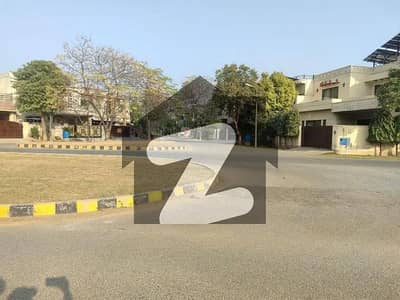 2-Kanal Plot | 150-Ft Main Road | 3-Sides Covered | Block R | Air Avenue, DHA Phase 8