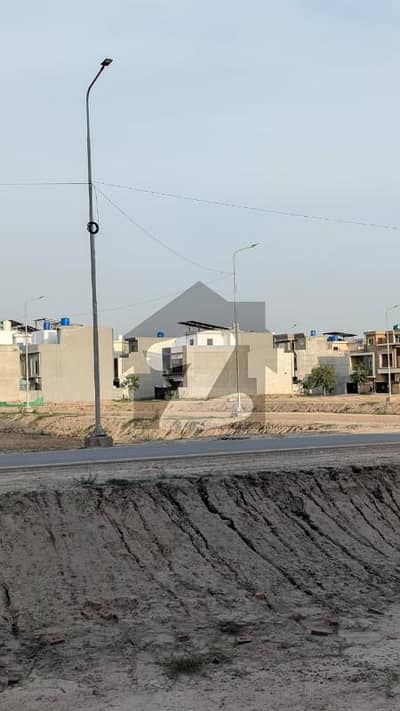 4 Marla Commercial Plot Available for Sale in Park View City Lahore