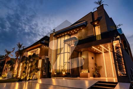 1 Kanal Fully Furnished Fully Basement Luxury House Prime Location