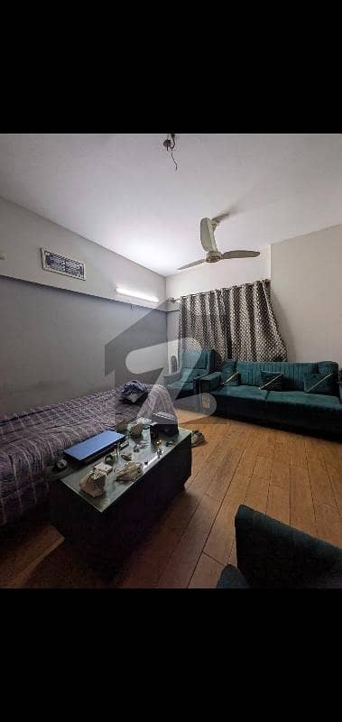 THis Is A Flat Not Portion. Situated In Saima Royal Residency Imtiaz Wala 1st Floor Road Side Having 3 Bed Drawing Dinning  Family Visit Only  Rent Asking 1 Lac Without Mentainance