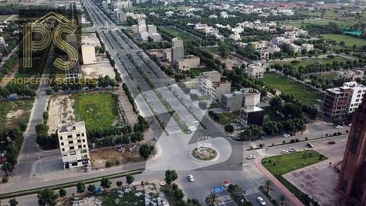 1314 sqft Apartment for sale in sector b bahria Town Lahore