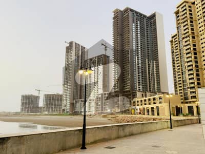 عمار دی ویوز ڈی ایچ اے فیز 8,ڈی ایچ اے ڈیفینس,کراچی میں 3 کمروں کا 11 مرلہ فلیٹ 3.5 لاکھ میں کرایہ پر دستیاب ہے۔