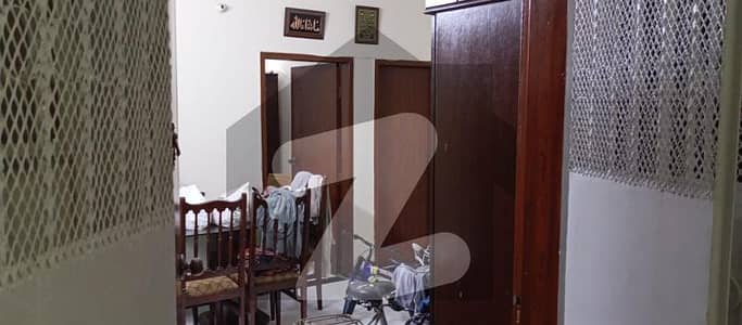 گلشن اقبال - بلاک 10-اے گلشنِ اقبال,گلشنِ اقبال ٹاؤن,کراچی میں 2 کمروں کا 4 مرلہ فلیٹ 1.1 کروڑ میں برائے فروخت۔