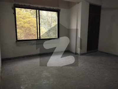 G-10 Flat Available For Rent