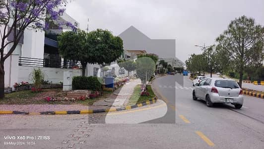 Sector C-2 Lane F Corner Plot. . . Possession Utility Paid Paid 4 Marla Extra Land Paid