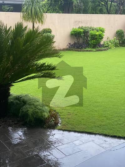 Cavalry Ground Elegant Upper Portion For Rent