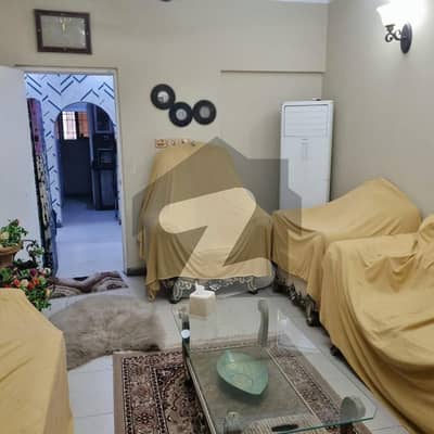 کلفٹن ۔ بلاک 5 کلفٹن,کراچی میں 3 کمروں کا 7 مرلہ فلیٹ 3.0 کروڑ میں برائے فروخت۔