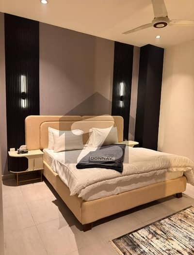 Double Unit House for Rent in Gulberg Residencia Property Details:  7 Marla Double Unit House  Brand New Construction  Neat & Clean Environment Features:  4 Spacious Bedrooms  5 Modern Bathrooms  2 TV Lounges  2 Kitchens  2 Drawing Rooms  Parking Space for 2 Cars  2 Separate Electricity Meters Location Highlights:  Peaceful & Family-Friendly Environment Rent Demand:  PKR 140,000