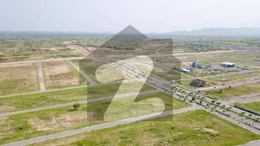 Commercial Plot For Sale in I-10 Meauring 6000 sq yds