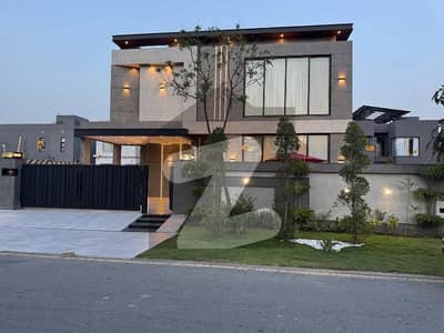 1 KANAL FULL FURNISHED Ultra MODERN STYLE HOUSE FOR SALE REZENABLE PRICE
