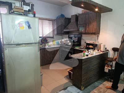 ڈی ایچ اے فیز 7 ڈی ایچ اے ڈیفینس,کراچی میں 3 کمروں کا 5 مرلہ فلیٹ 1.35 کروڑ میں برائے فروخت۔