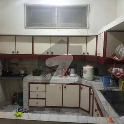 3 Bedroom Drawing Lounge 2 Bath First Floor For Rent Block J