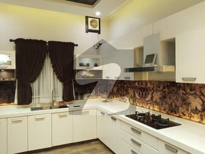 ڈی ایچ اے فیز 7 ڈی ایچ اے ڈیفینس,کراچی میں 3 کمروں کا 1 کنال بالائی پورشن 2.8 لاکھ میں کرایہ پر دستیاب ہے۔