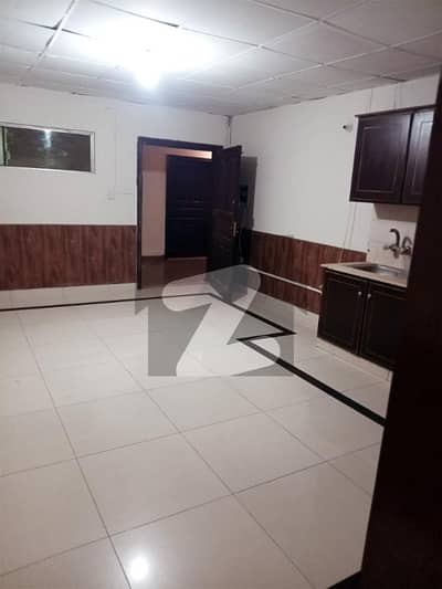 ایف ۔ 11 اسلام آباد میں 1 کمرے کا 6 مرلہ فلیٹ 1.35 کروڑ میں برائے فروخت۔