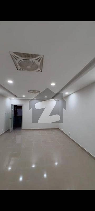 بلیو ایریا اسلام آباد میں 7 مرلہ دفتر 3.0 لاکھ میں کرایہ پر دستیاب ہے۔