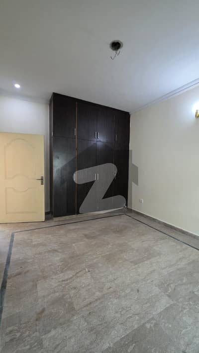 VALENCIA TOWN UPPER PORTION IS AVAILABLE FOR RENT