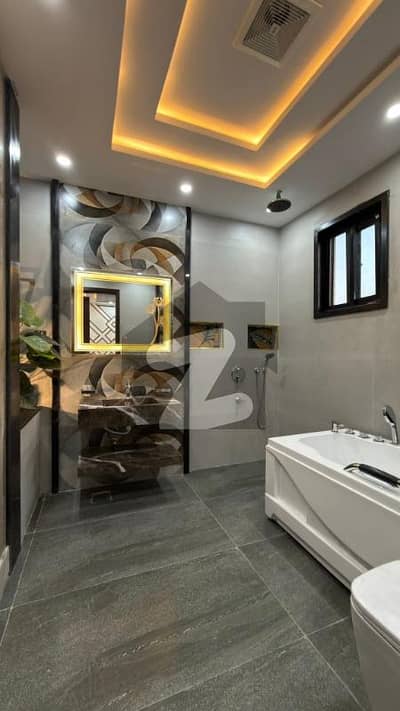 بحریہ ٹاؤن فیز 8 ۔ علی بلاک بحریہ ٹاؤن فیز 8 ۔ سفاری ویلی,بحریہ ٹاؤن فیز 8,بحریہ ٹاؤن راولپنڈی,راولپنڈی میں 4 کمروں کا 5 مرلہ مکان 1.92 کروڑ میں برائے فروخت۔