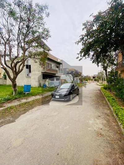 Block P, Size: 10 Marla Plot For Sale Gulberg Residencia Islamabad