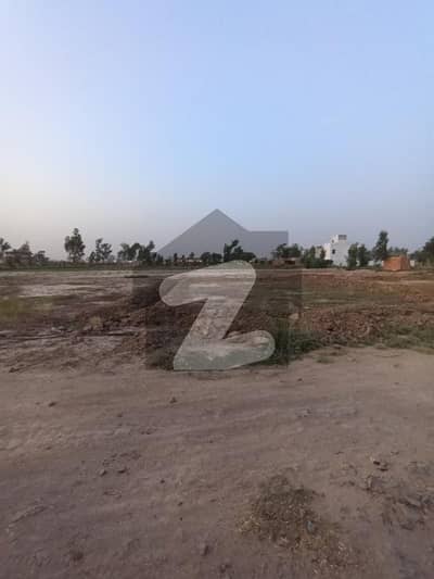 گورنمنٹ آفیسرز کوآپریٹیو ہاؤسنگ سوسائٹی لاہور میں 1 کنال رہائشی پلاٹ 47.0 لاکھ میں برائے فروخت۔