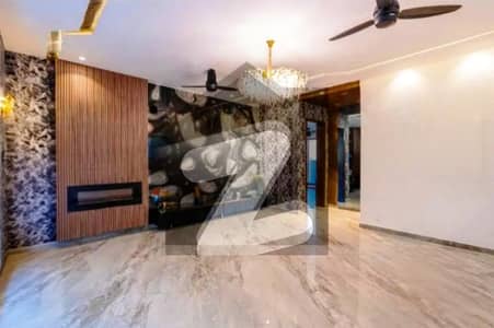 ڈی ایچ اے فیز 6 ڈیفنس (ڈی ایچ اے),لاہور میں 3 کمروں کا 1 کنال بالائی پورشن 95.0 ہزار میں کرایہ پر دستیاب ہے۔