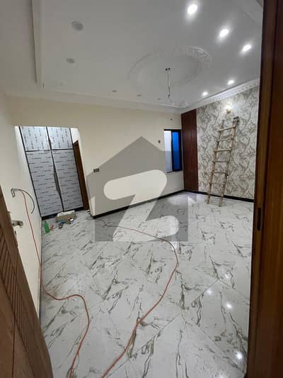 کینال بینک ہاؤسنگ سکیم لاہور میں 4 کمروں کا 4 مرلہ مکان 2.2 کروڑ میں برائے فروخت۔