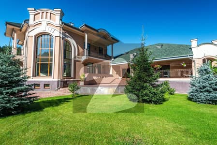 پارک روڈ اسلام آباد میں 10 کمروں کا 3 کنال مکان 32.0 کروڑ میں برائے فروخت۔