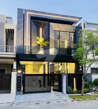 3 Years Installments Plan 5 Marla Brand New House For Sale In Park View City