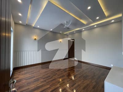 10 Marla Lower Portion Available For Rent