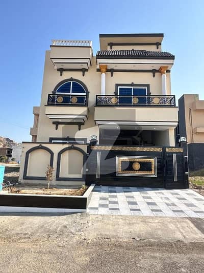 فیصل ہلز اسلام آباد میں 3 کمروں کا 8 مرلہ مکان 2.29 کروڑ میں برائے فروخت۔