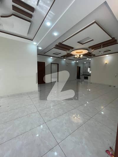 LIKE BRAND NEW 2 PORTION   GROUND FLOOR 3BED   BASEMENT FLOOR 3BED