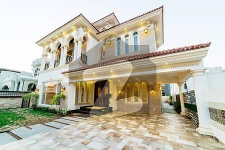 1 Kanal Used But Almost New House is FOR RENT in Phase 8