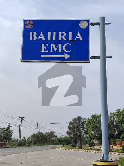 بحریہ ایجوکیشن اینڈ میڈیکل سٹی لاہور میں 8 مرلہ رہائشی پلاٹ 35.0 لاکھ میں برائے فروخت۔