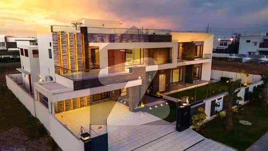 2 Kanal Used House in Phase 7 At Best Price for SALE