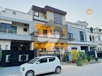 سٹی ہاؤسنگ سوسائٹی گوجرانوالہ میں 4 کمروں کا 5 مرلہ مکان 1.95 کروڑ میں برائے فروخت۔