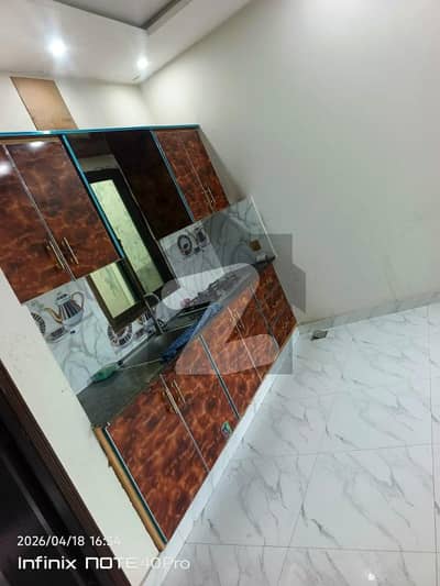 فارمانئیٹس ہاؤسنگ سکیم لاہور میں 2 کمروں کا 3 مرلہ بالائی پورشن 35.0 ہزار میں کرایہ پر دستیاب ہے۔