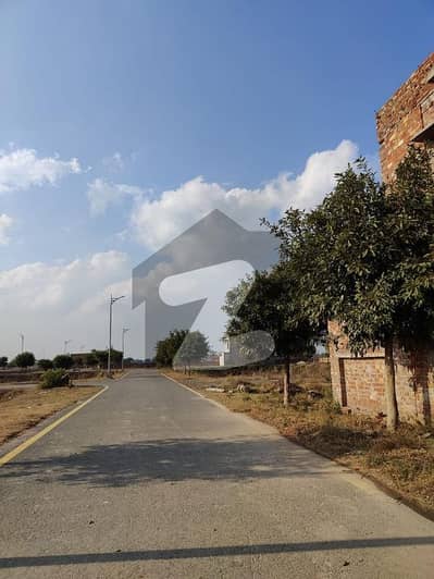 10 Marla Back of Main Boulevard 40 Feet Road Plot Next to Corner Location