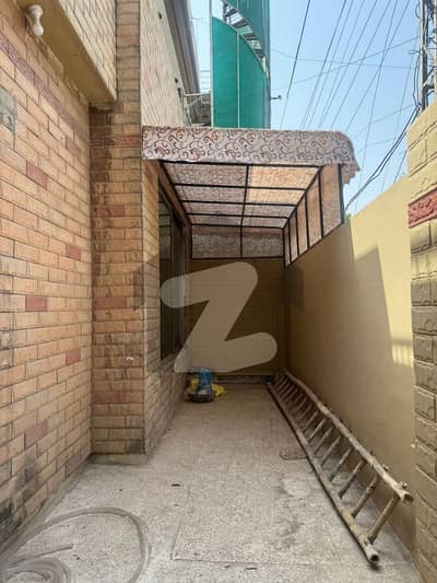 10 Marla Double Story House For Rent