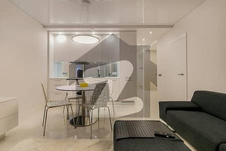 بحریہ ٹاؤن سیکٹر سی بحریہ ٹاؤن,لاہور میں 2 کمروں کا 4 مرلہ فلیٹ 1.5 کروڑ میں برائے فروخت۔