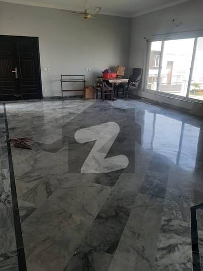 LAKE CITY ONE KANAL UPPER PORTION IS AVAILABLE FOR RENT