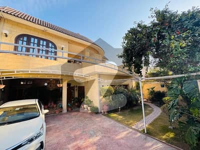 راحت آباد پشاور میں 4 کمروں کا 18 مرلہ مکان 6.3 کروڑ میں برائے فروخت۔