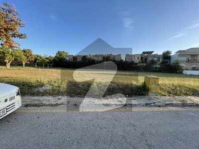 ڈی ایچ اے فیز 1 - سیکٹر ایف ڈی ایچ اے ڈیفینس فیز 1,ڈی ایچ اے ڈیفینس,اسلام آباد میں 1 کنال رہائشی پلاٹ 3.2 کروڑ میں برائے فروخت۔