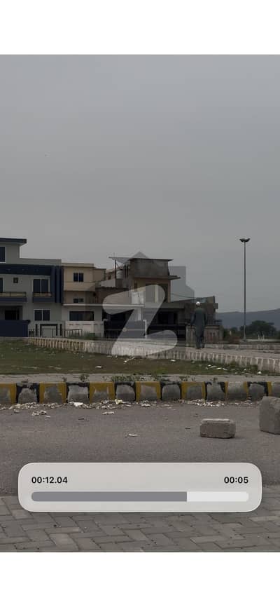 جی ۔ 14/2 جی ۔ 14,اسلام آباد میں 10 مرلہ رہائشی پلاٹ 3.5 کروڑ میں برائے فروخت۔