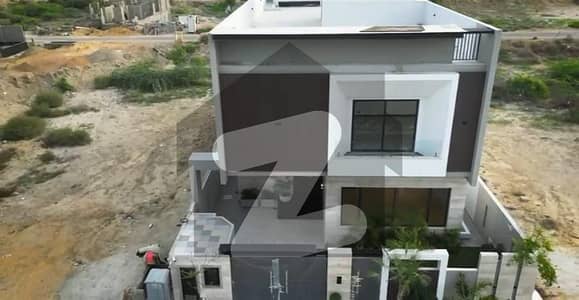 ڈی ایچ اے فیز 8 ڈی ایچ اے ڈیفینس,کراچی میں 5 کمروں کا 1 کنال مکان 26.5 کروڑ میں برائے فروخت۔