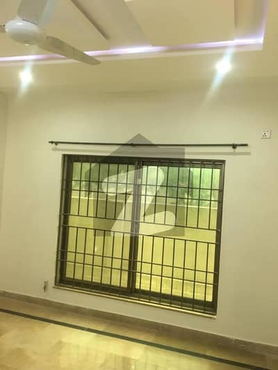8 Marla Available For Rent