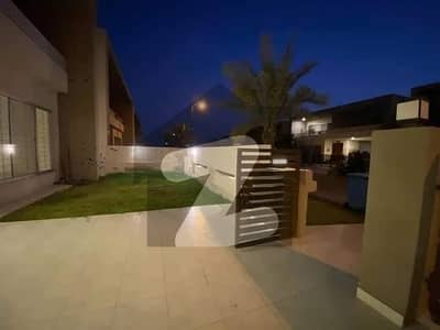 500sq Yd 5 Bedrooms Luxury Villa Is Available FOR RENT. 6km From Entrance Of BTK. 5 Bed DDL 2 Kitchens